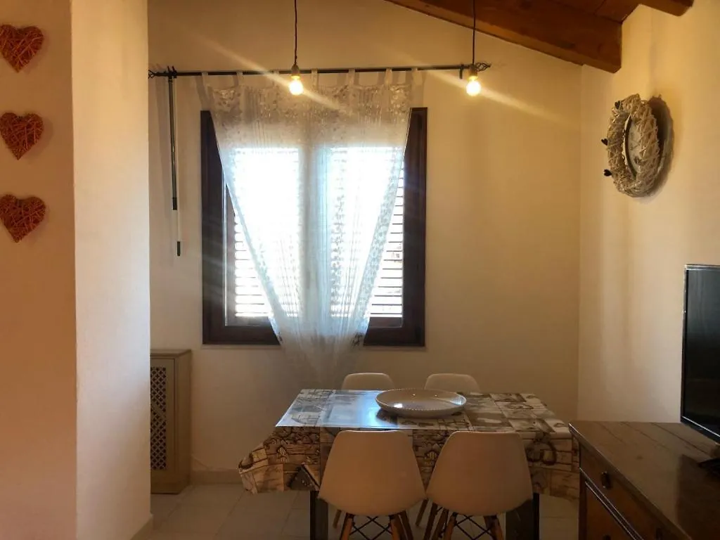 Cagliari Elmas Airport Beautiful Mansarda Appartement Assemini 0*,