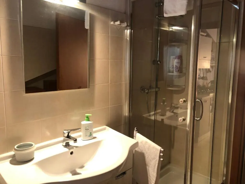 Cagliari Elmas Airport Beautiful Mansarda Appartement Assemini 0*,  Italië